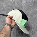 BONÉ FIVE PANEL TAG 3 PARTS - PRETO/VERDE/CREME
