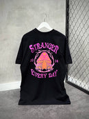 CAMISETA STRANGER “EVERY DAY” - PRETA