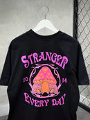 CAMISETA STRANGER “EVERY DAY” - PRETA