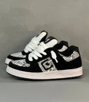 Qix 90s OG Branco/Preto